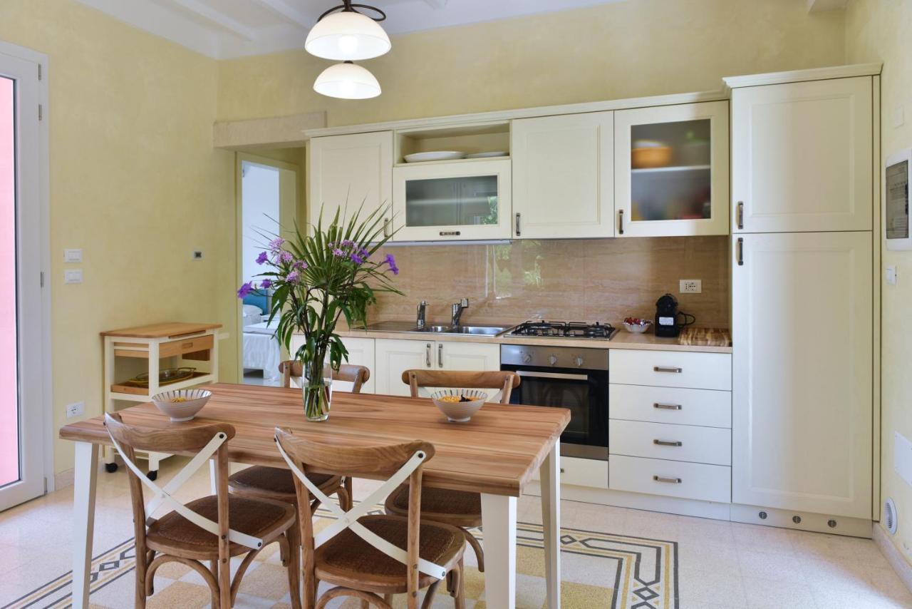 Villa Sirgole Rosa, Galatina Cutrofiano Esterno foto