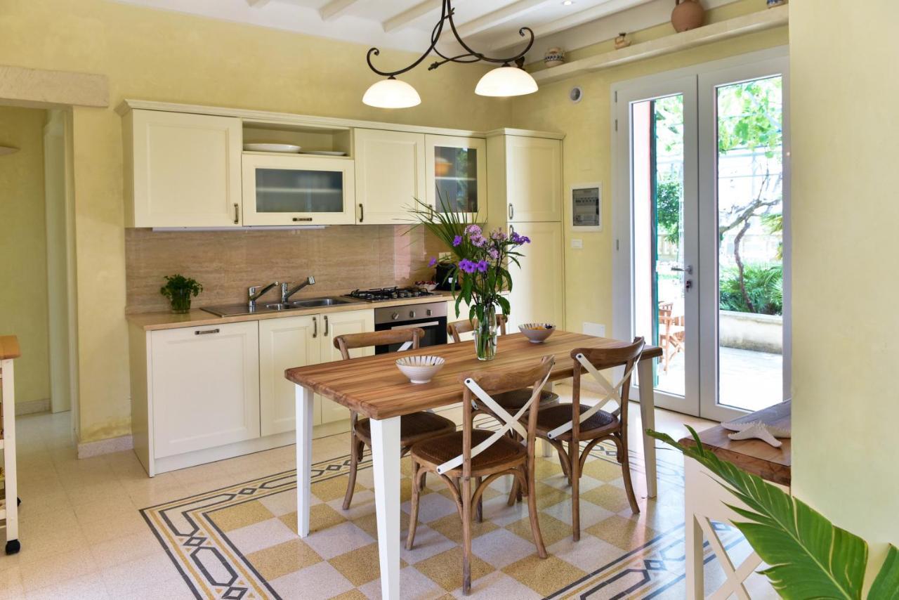 Villa Sirgole Rosa, Galatina Cutrofiano Esterno foto