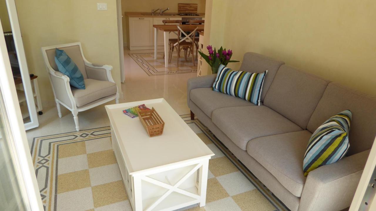 Villa Sirgole Rosa, Galatina Cutrofiano Esterno foto